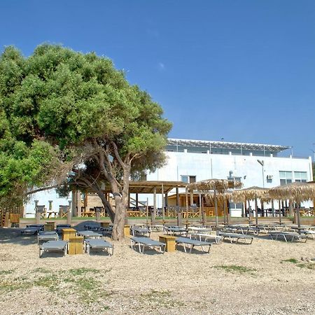Epipleon Luxury Suites -102- Δωμάτιο 45Τμ Με Βεράντα 35Τμ Μπροστά Στη Θάλασσα Nafpaktos Bagian luar foto