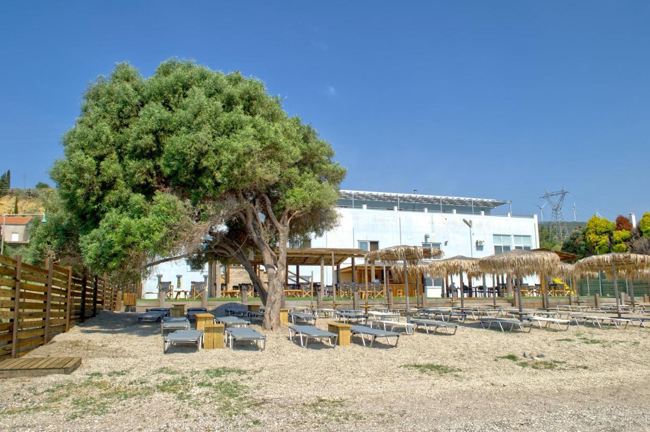 Epipleon Luxury Suites -102- Δωμάτιο 45Τμ Με Βεράντα 35Τμ Μπροστά Στη Θάλασσα Nafpaktos Bagian luar foto
